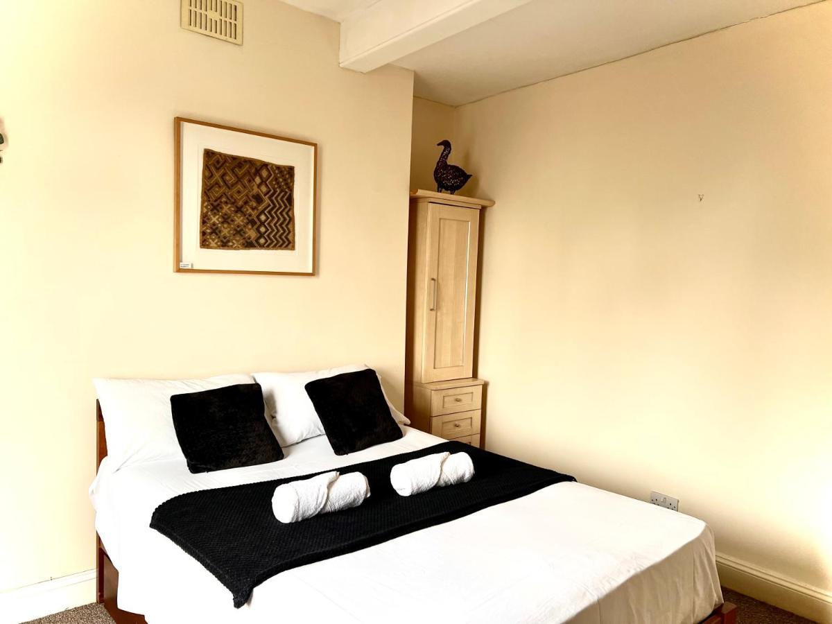 Aldgate Holiday Rooms Londen Buitenkant foto