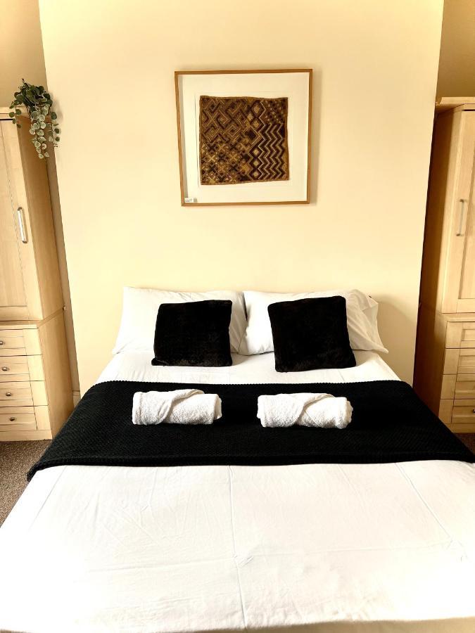 Aldgate Holiday Rooms Londen Buitenkant foto