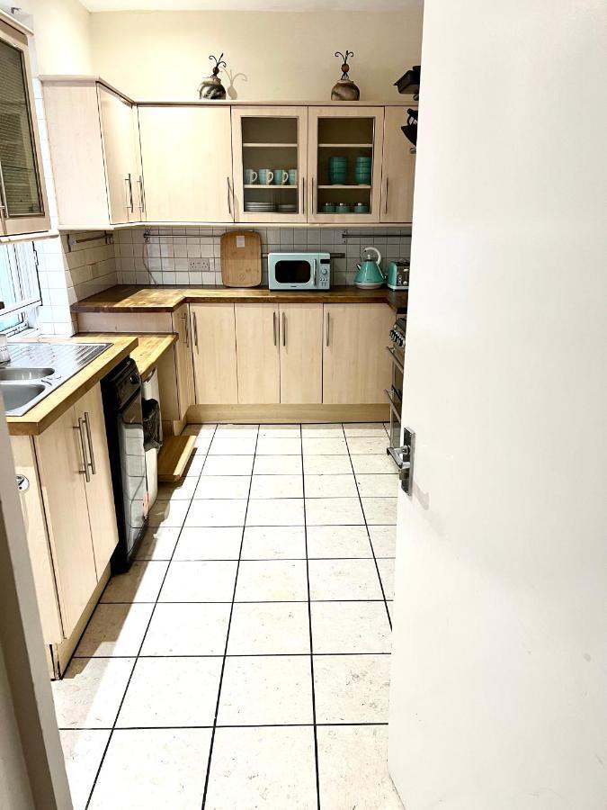 Aldgate Holiday Rooms Londen Buitenkant foto