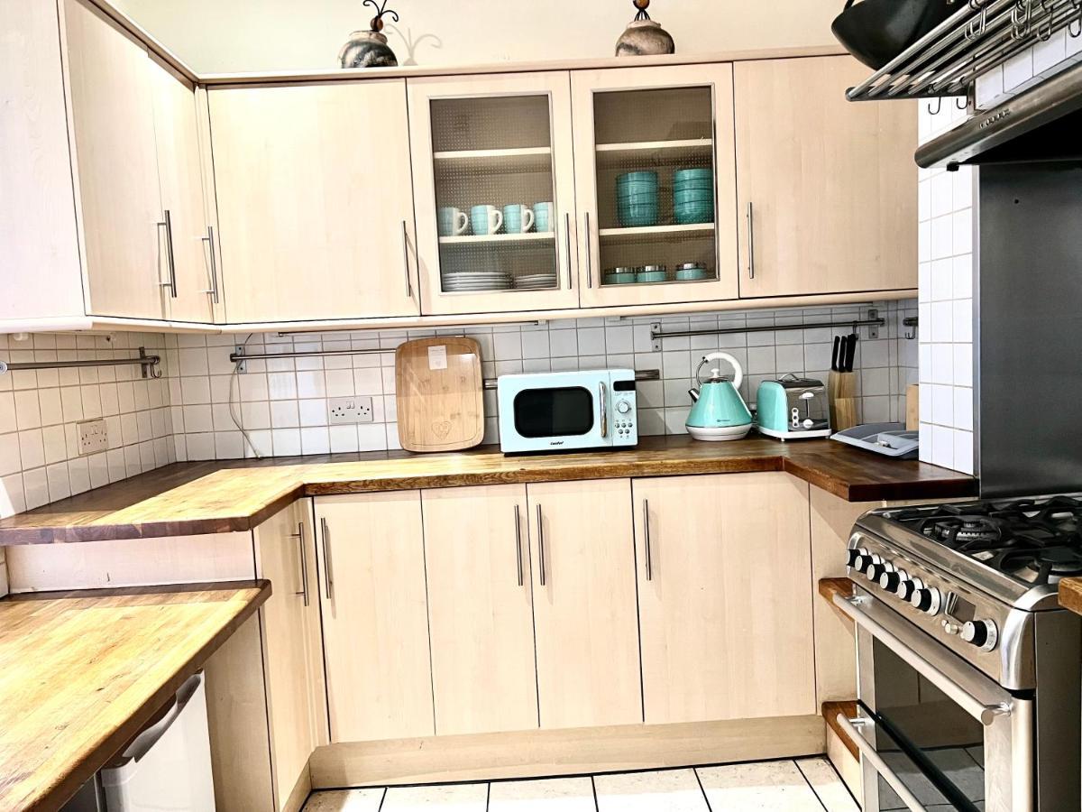 Aldgate Holiday Rooms Londen Buitenkant foto
